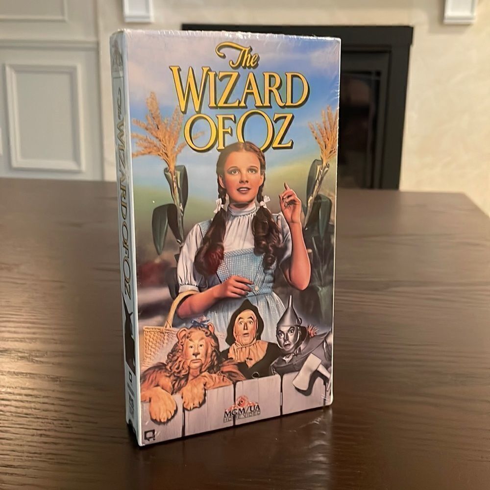 MGM Home Video The Wizard of Oz on VHS Sealed in Original Packaging